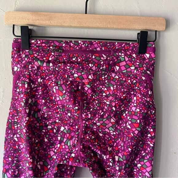 Lululemon Real Quick Crop Leggings Paradise Camo Multi Regal Plum Size 4 - Picture 6 of 10